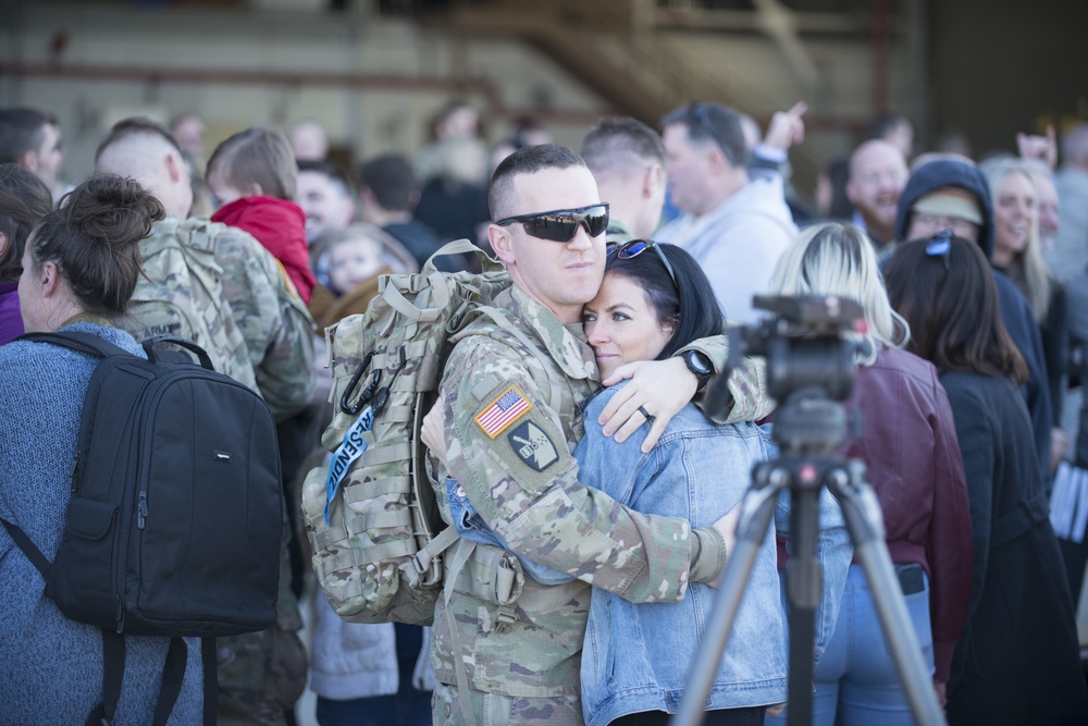 Utah Soldiers return home