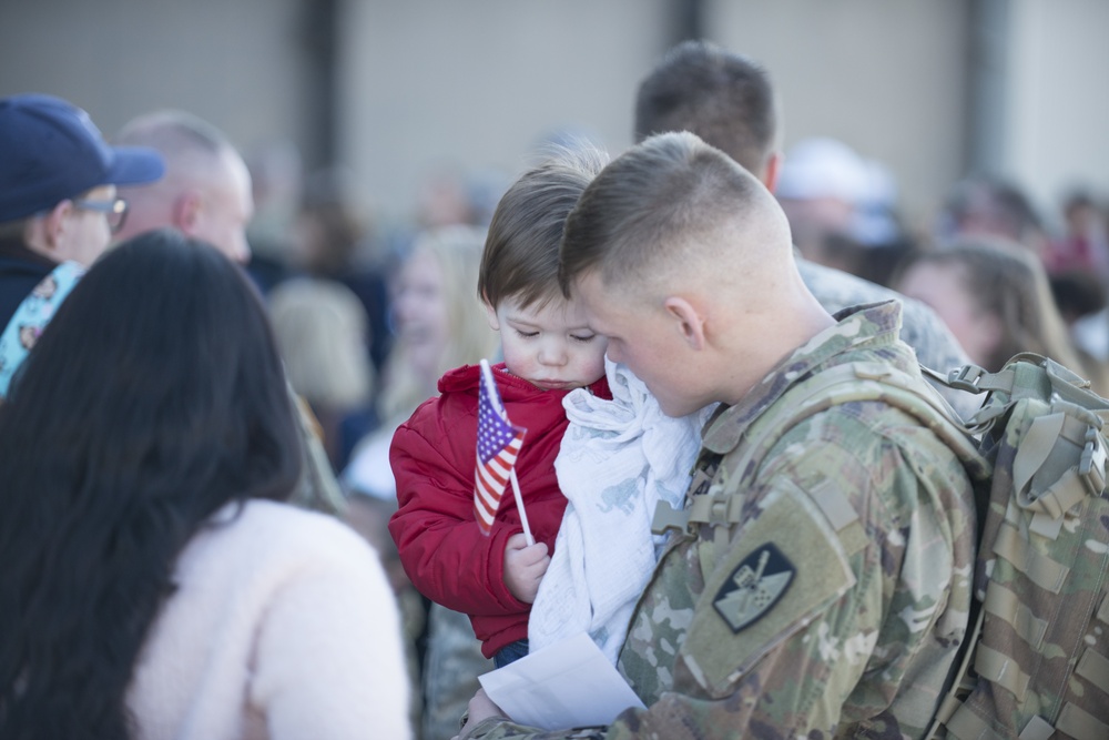 Utah Soldiers return home