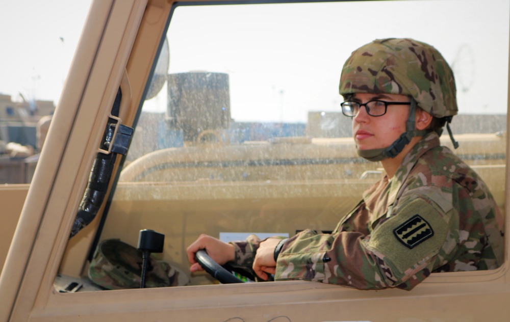 Task Force Cavalier Master Driver Educates Soldiers on Forklift Operations
