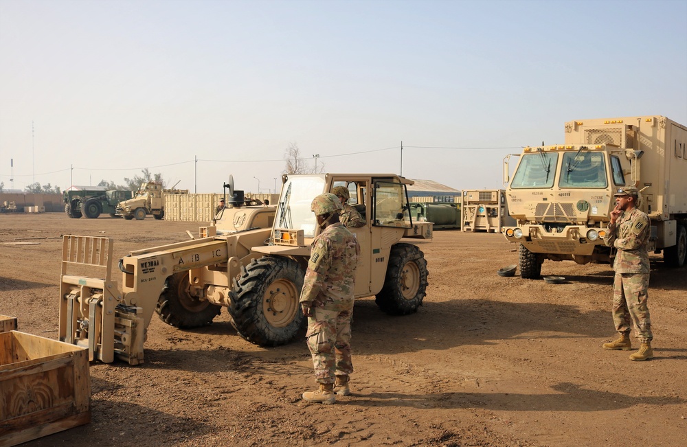 Task Force Cavalier Master Driver Educates Soldiers on Forklift Operations