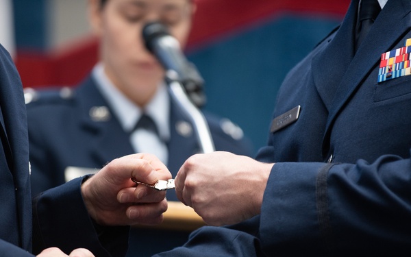 VCJCS at Joint USAF CSO / USN NFO Winging Ceremony
