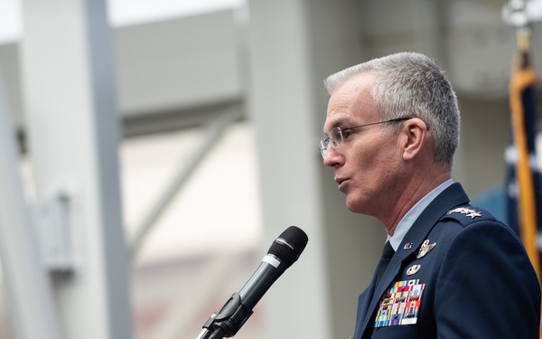 VCJCS at Joint USAF CSO / USN NFO Winging Ceremony