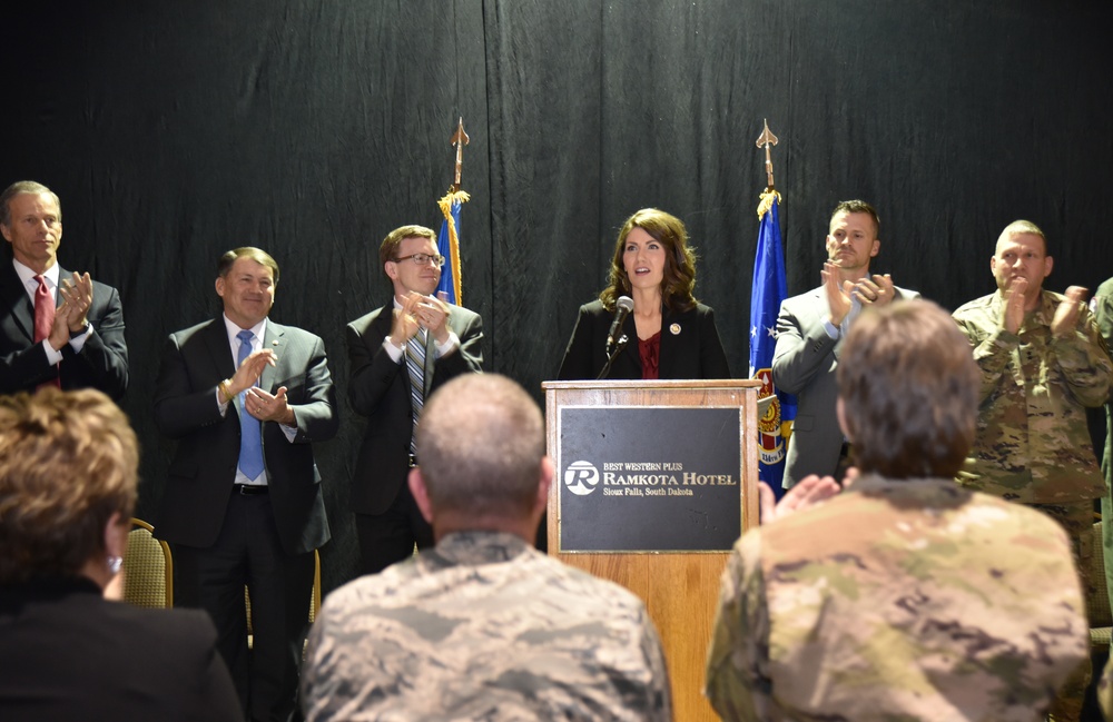 South Dakota Congressional Delegation Welcomes Home 114th Fighter Wing