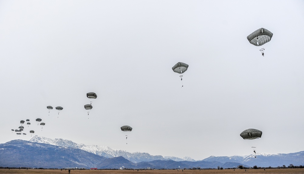 Paratroopers descend onto Juliet Drop Zone