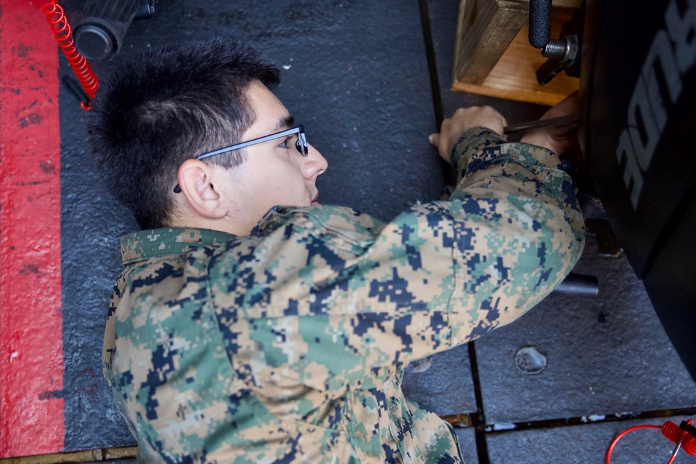 Marines aboard Ashland prepare for simulated HADR mission