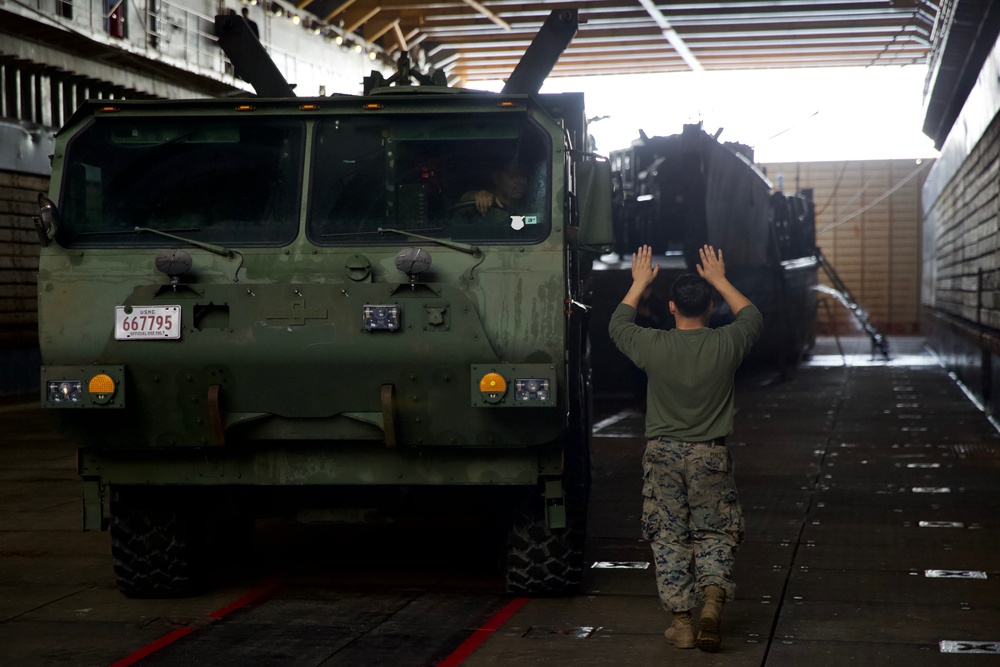 Marines aboard Ashland prepare for simulated HADR mission