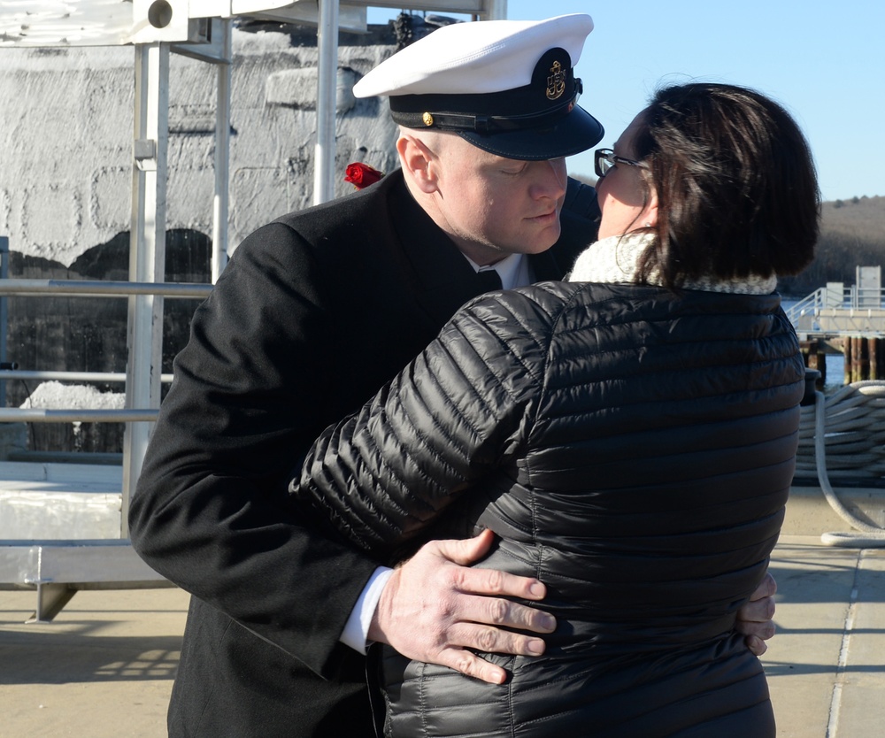 USS North Dakota (SSN 784) Returns from Deployment