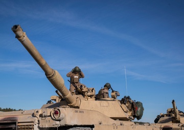 2nd Tank Battalion conducts marksmanship qualification training