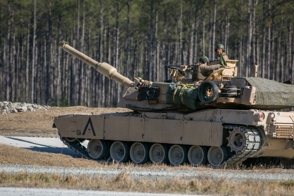 2nd Tank Battalion conducts marksmanship qualification training