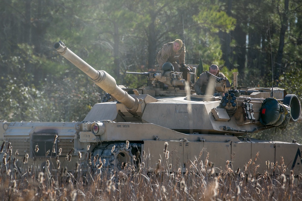 2nd Tank Battalion conducts marksmanship qualification training