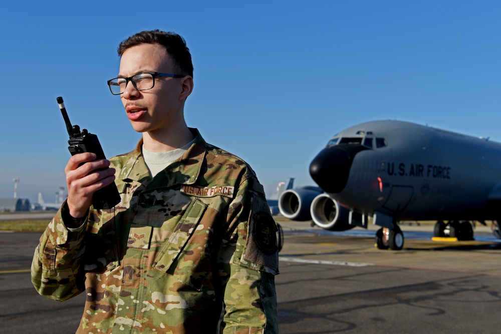 Mildenhall Airfield management: Keeping ‘birds’ in the sky