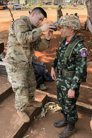 U.S., Thai soldiers exchange knowledge on equipment, tactics