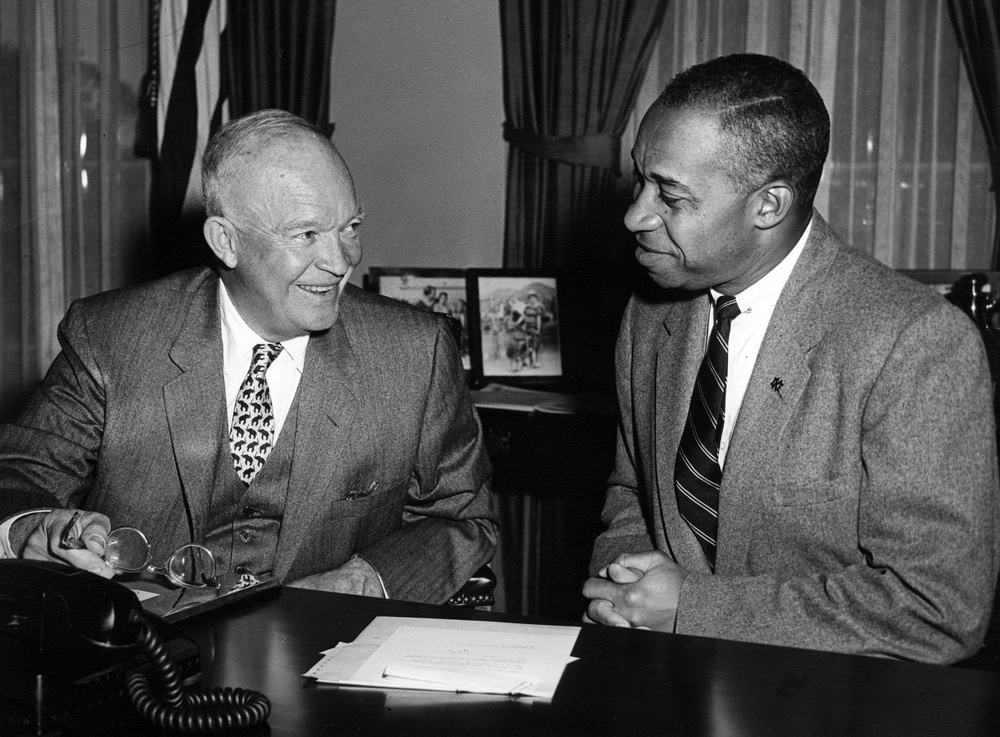 Fort Knox African American Army captain rose to executive level in Eisenhower administration