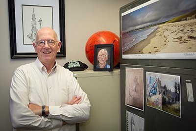 NUWC Division Newport oceanographer relieves life’s stresses through art
