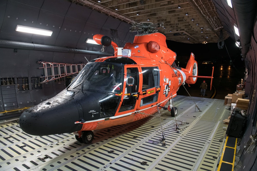 Port Dawgs load MH-65D Dolphin helicopter