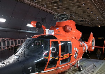 Port Dawgs load MH-65D Dolphin helicopter