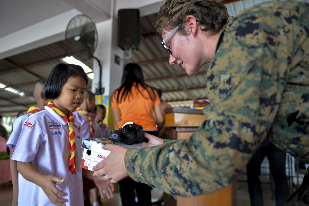 Cobra Gold 19: U.S., Royal Thai, Indian service members share culture, games with local Thai children