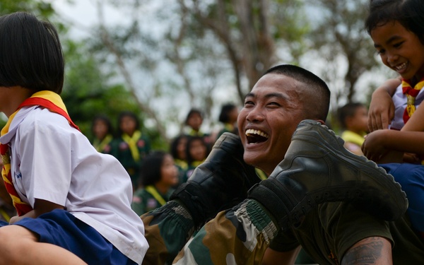 Cobra Gold 19: U.S., Royal Thai, Indian service members share culture, games with local Thai children