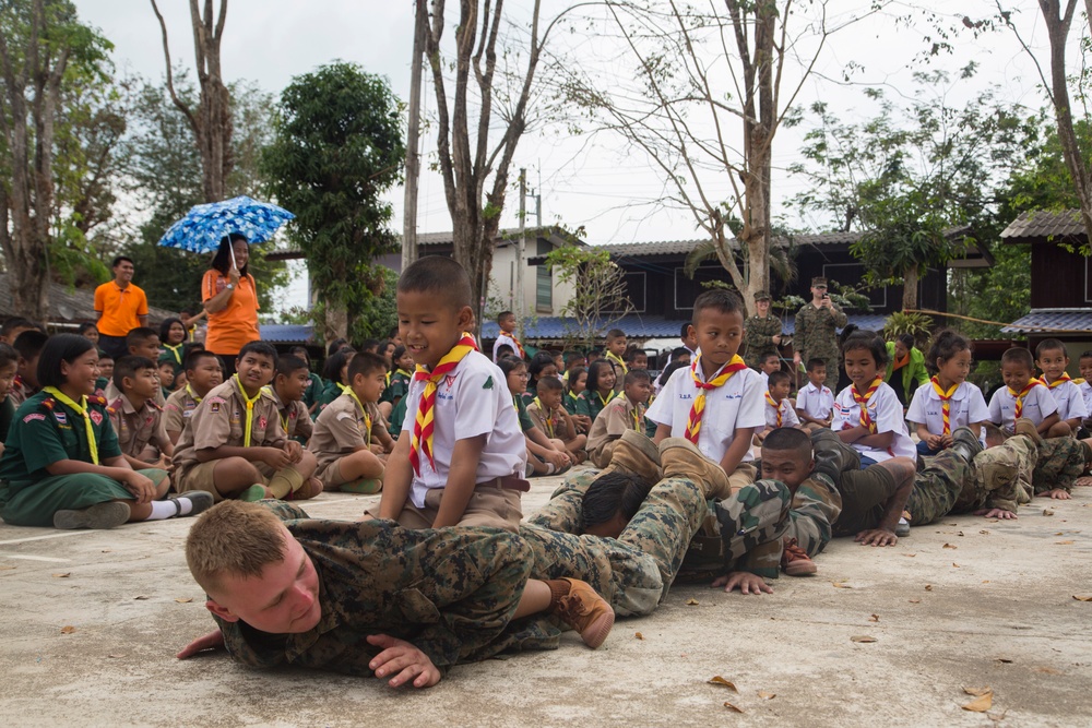 Cobra Gold19: Cobra Gold 19: U.S., Royal Thai, Indian service members share culture, games with local Thai children