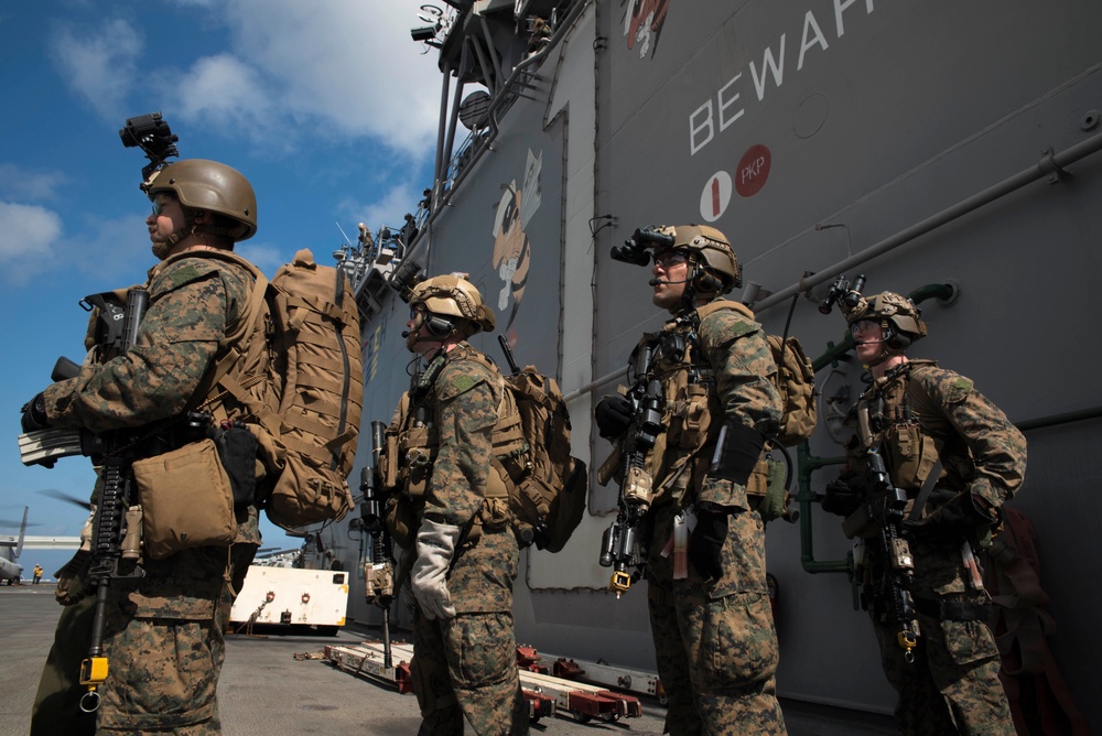 Dvids - Images - Uss Wasp (lhd 1) Operations At Sea [image 10 Of 17]