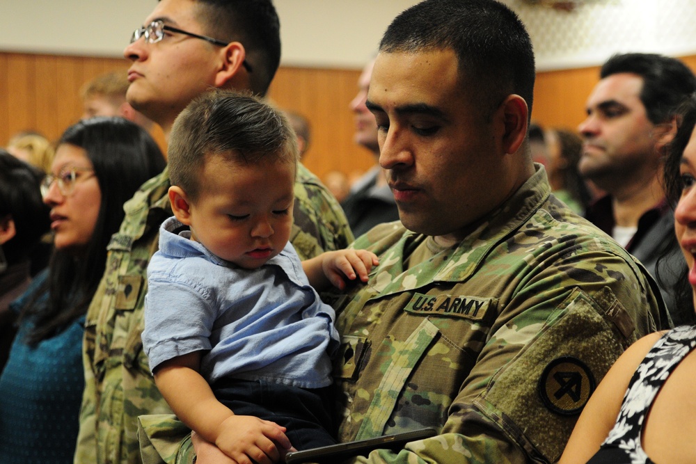 New Jersey Guardsmen Say Farewell To Family Members