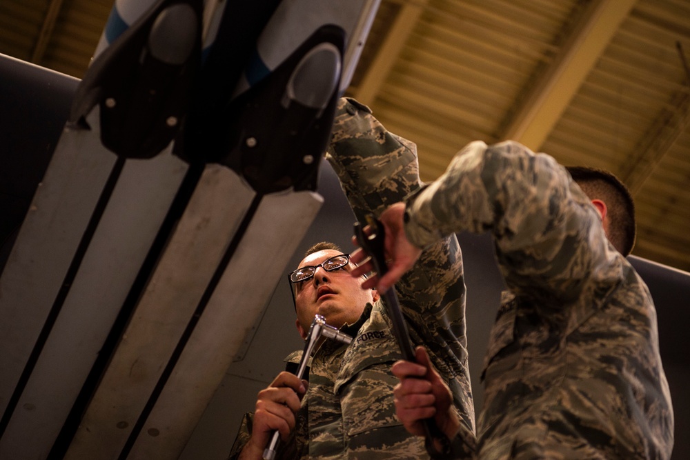 Weapons teams face off in annual Load Crew of the Year competition