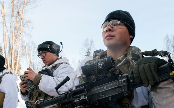 Spartans and Gimlets conduct cold weather training at JBER