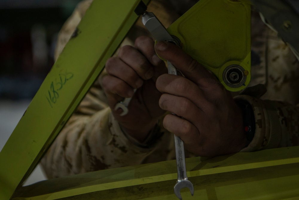 MAGTF-6: ACE Conducts Maintenance