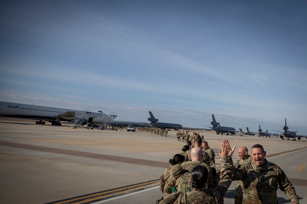 2-113th Infantry Regiment departs JBMDL