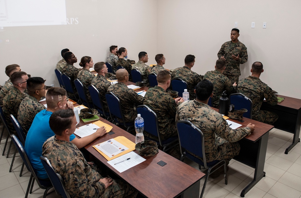 DVIDS Images Soldiers attend USMC Corporal’s Course [Image 20 of 22]