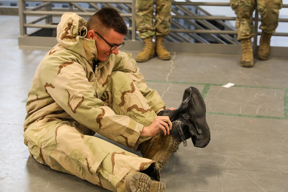 Gas, Gas, Gas – Soldier gain confidence in gas chamber