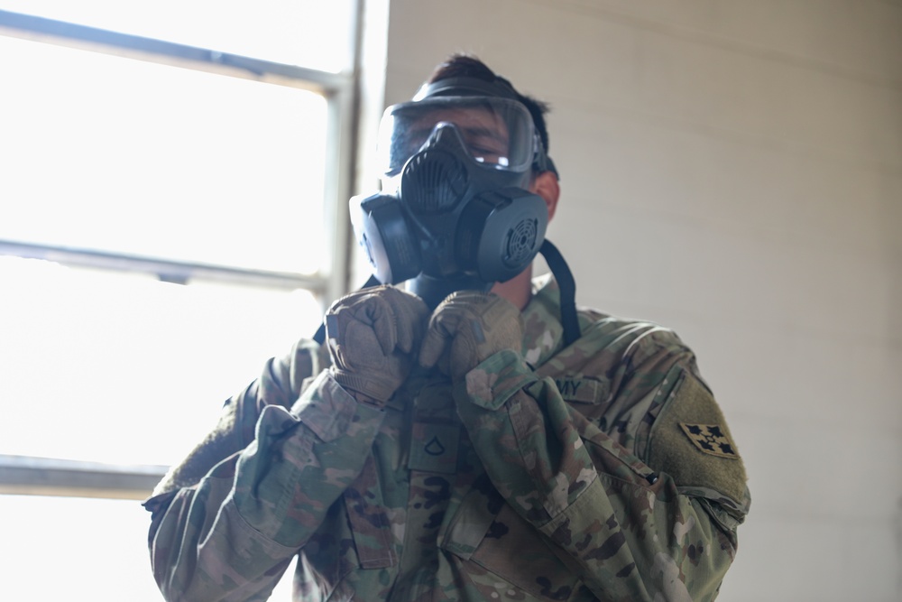 Gas, Gas, Gas – Soldier gain confidence in gas chamber