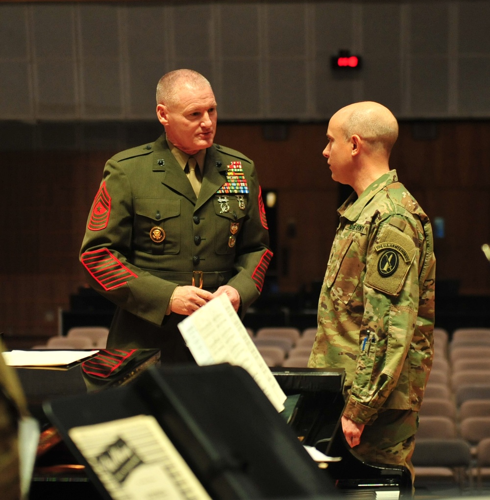 USMC Sgt. Maj. McKenna visits The U.S. Army Band