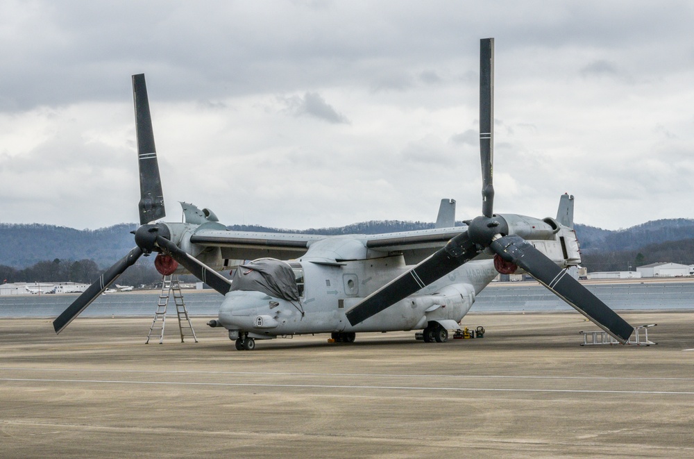 MV-22B Osprey Lands At 117th Air Refueling Wing