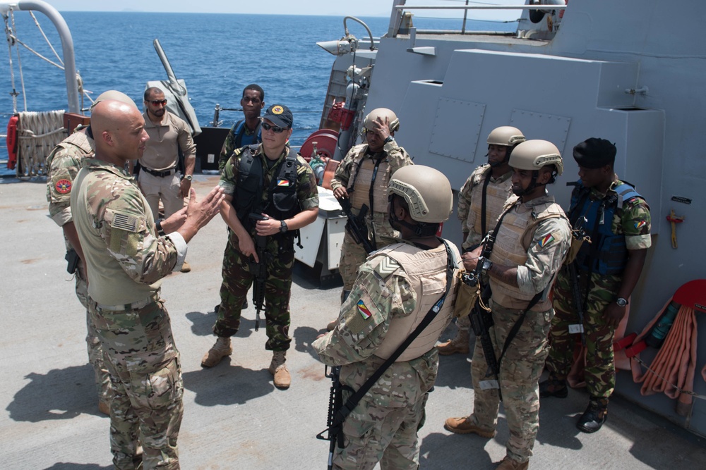 U.S. Sailors, Coast Guardsmen conduct training with Seychelles Special Forces, Coast Guard