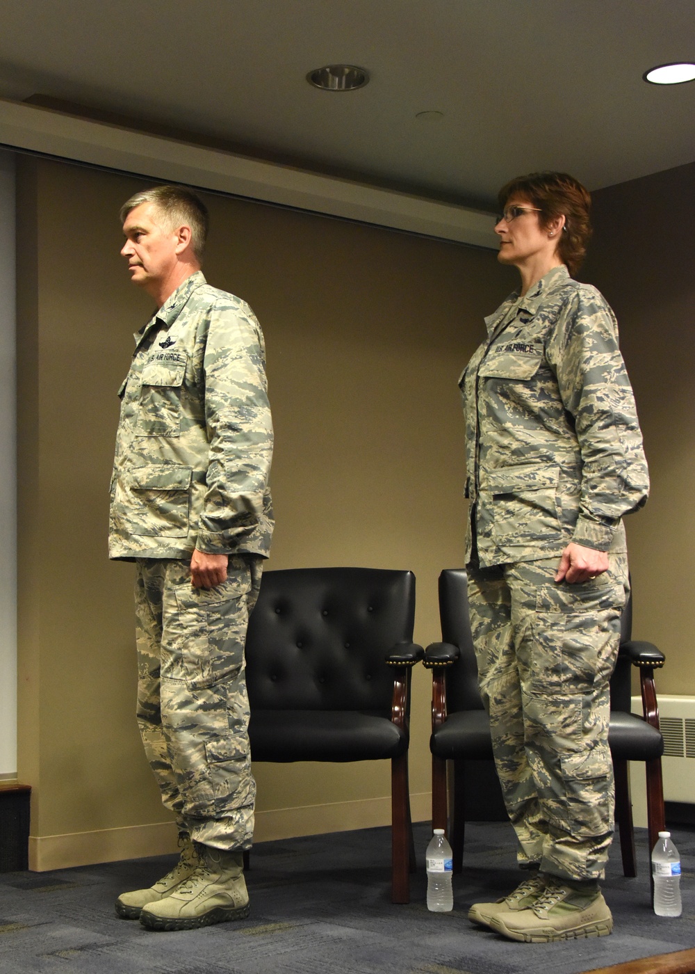 Col. Steiner assumes command of 911th Aeromedical Staging Squadron