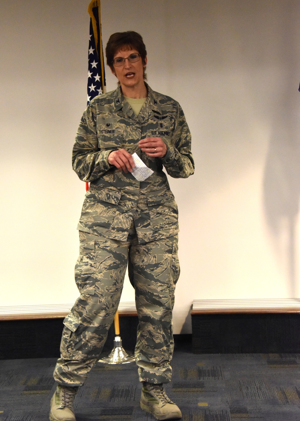 Col. Steiner assumes command of 911th Aeromedical Staging Squadron