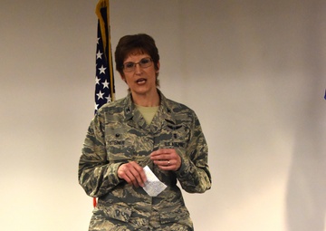 Col. Steiner assumes command of 911th Aeromedical Staging Squadron