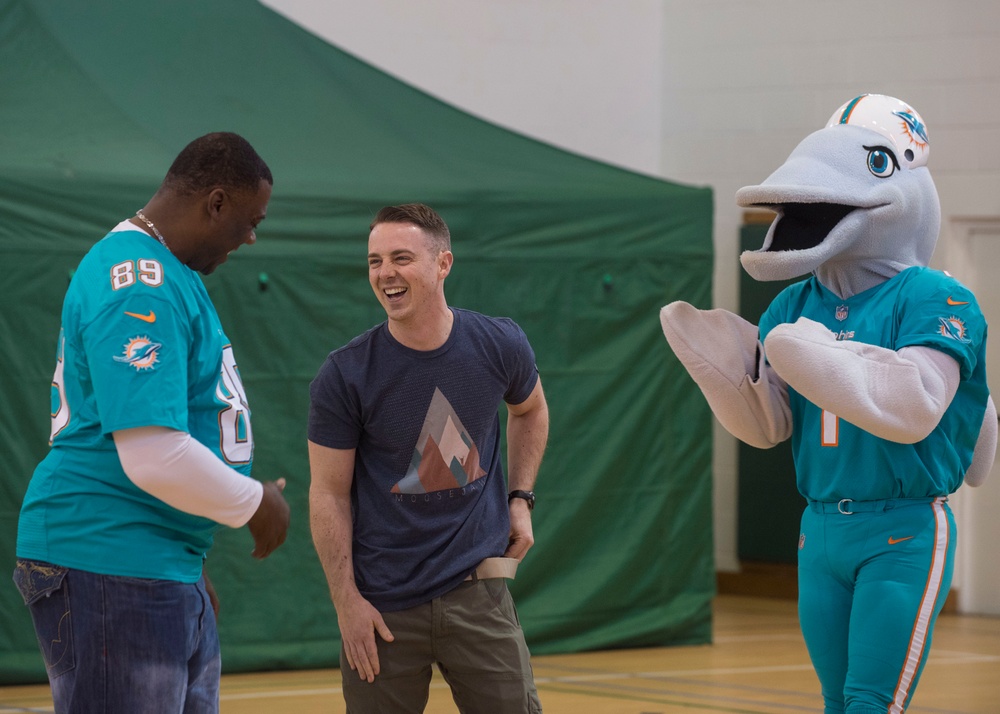 Dolphin Cheerleaders visit RAF Alconbury