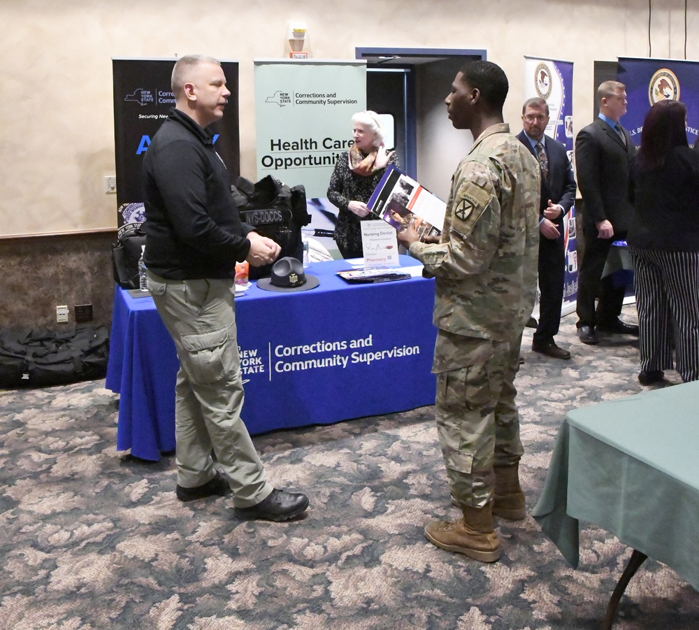 Fort Drum Soldiers, family members find future job opportunities at SFL-TAP career fair