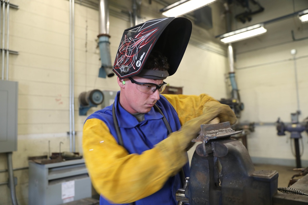 101st Sustainment Bde. welders cross-train for support mission