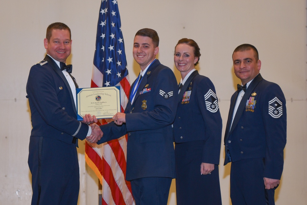 ALS Class 19-B graduation