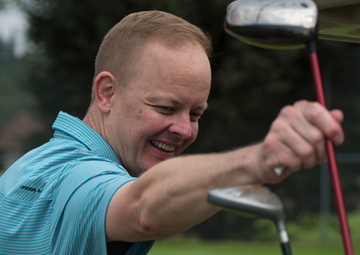 Putt-putt for Operation Warmheart