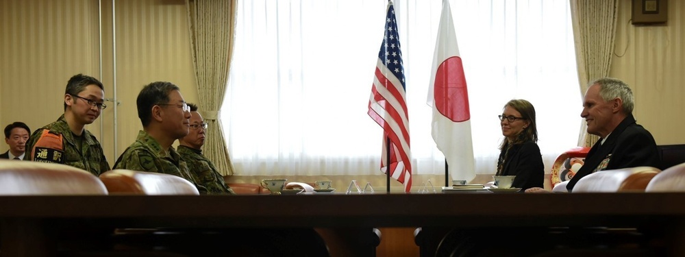 Commander, U.S. 7th Fleet, Vice Admiral Phil Lieutenant General Masato Taura, Commanding General, Japan Ground Self-Defense Force