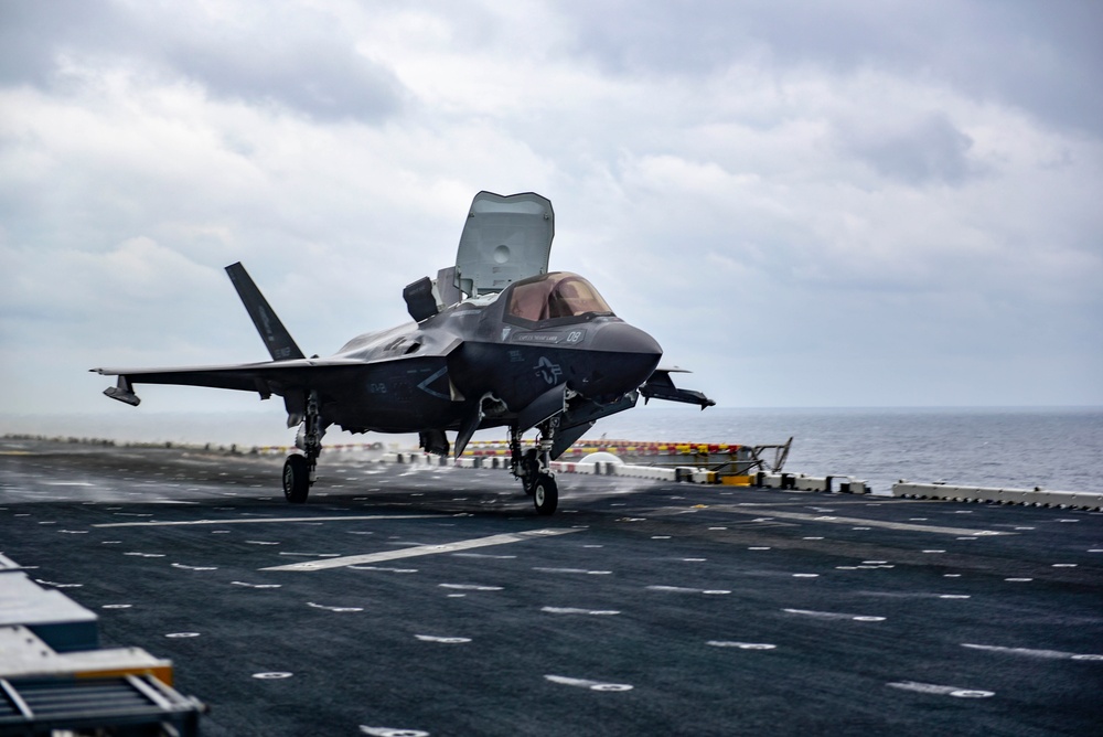 USS WASP (LHD 1) OPERATIONS AT SEA