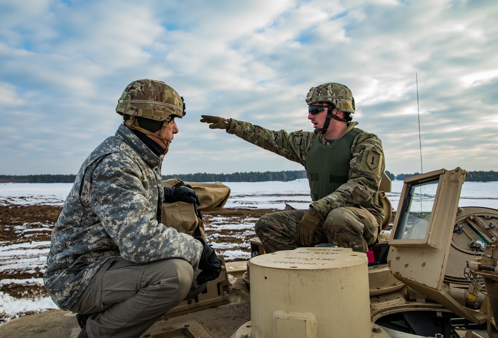 VFW Commander-in-Chief visits the troops of the 1-4 Cavalry