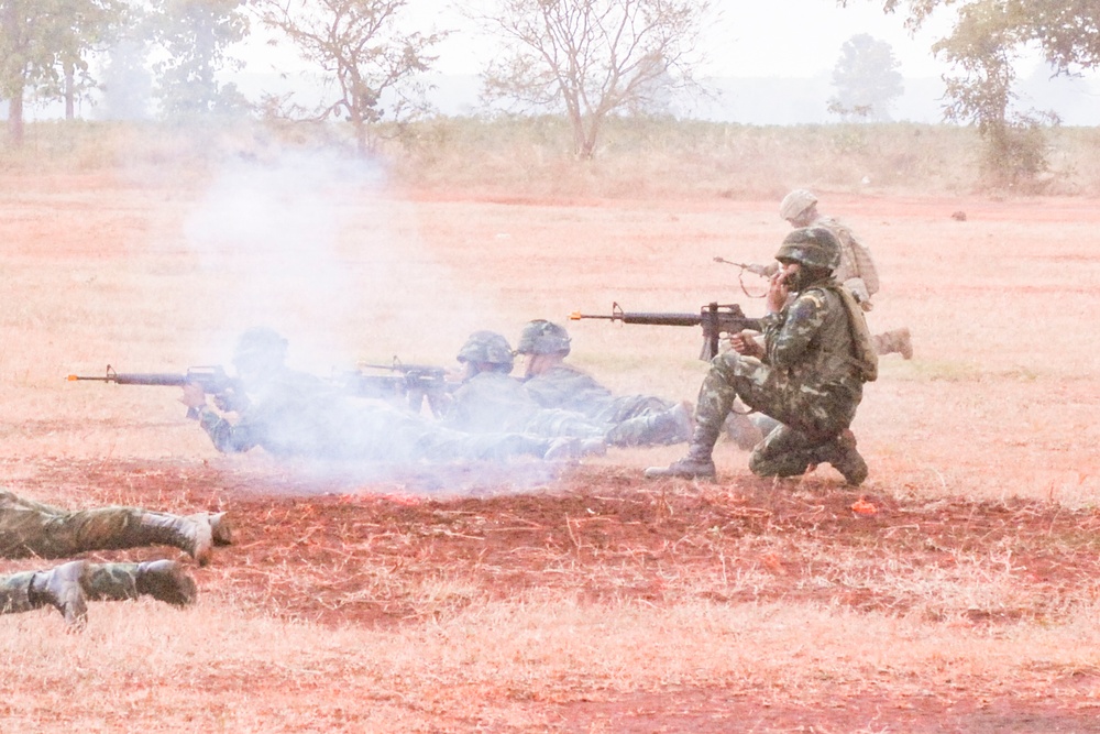 U.S., Thai soldiers conduct combined air assault