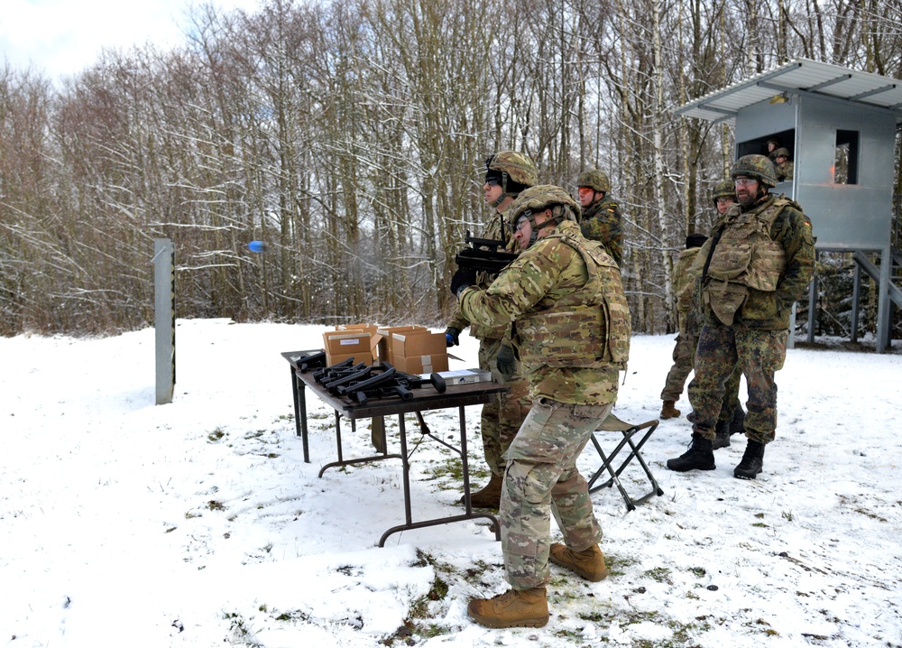 554th Military Police Company Conduct Weapons Qualification