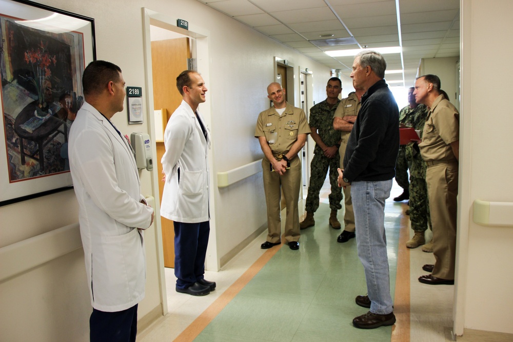 Assistant Secretary of the Navy visits USNH Naples