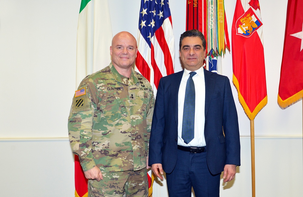 Dott.  Bruno Failla visited Caserma Ederle, Vicenza, Italy